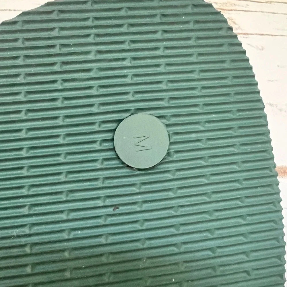 Gurus Forest Green Natural Rubber Khadau Flip Flop Size M - US 9-10W/7-8‎ M
